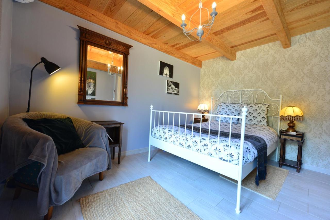 Chez Pique-Fesse Chambre D'Hote Saint-Martin-L'ars Екстериор снимка
